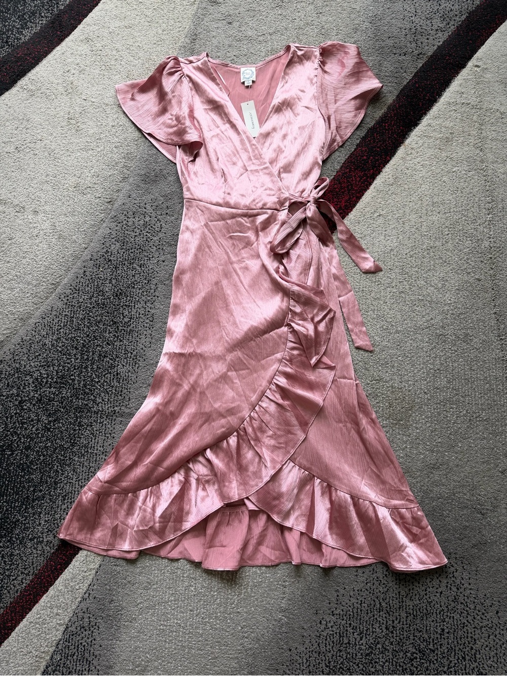 Francesca’s Blue Rain Mauve Satin Flutter Sleeve Wrap MIDI Dress
